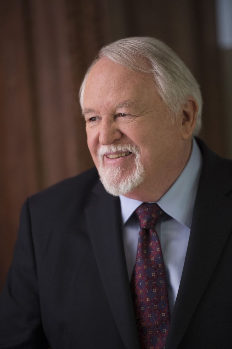 This Gilmore Girl Will Have A Guest Role In Étoile - Brit + Co, image size:800x1202