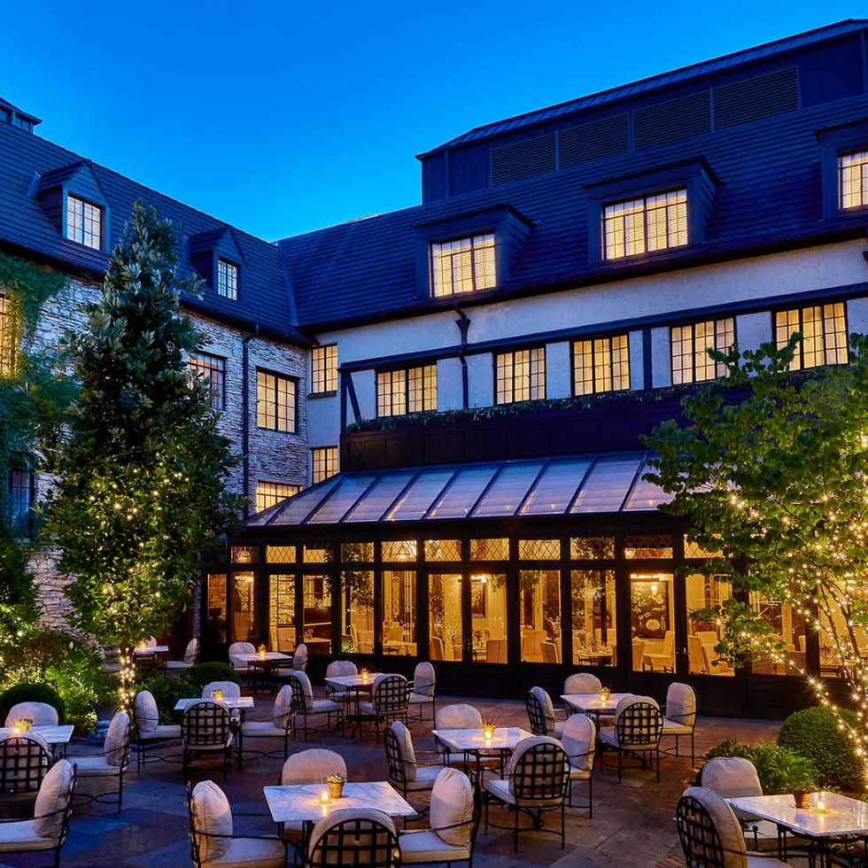 Deer Path Inn in Lake Forest, IL