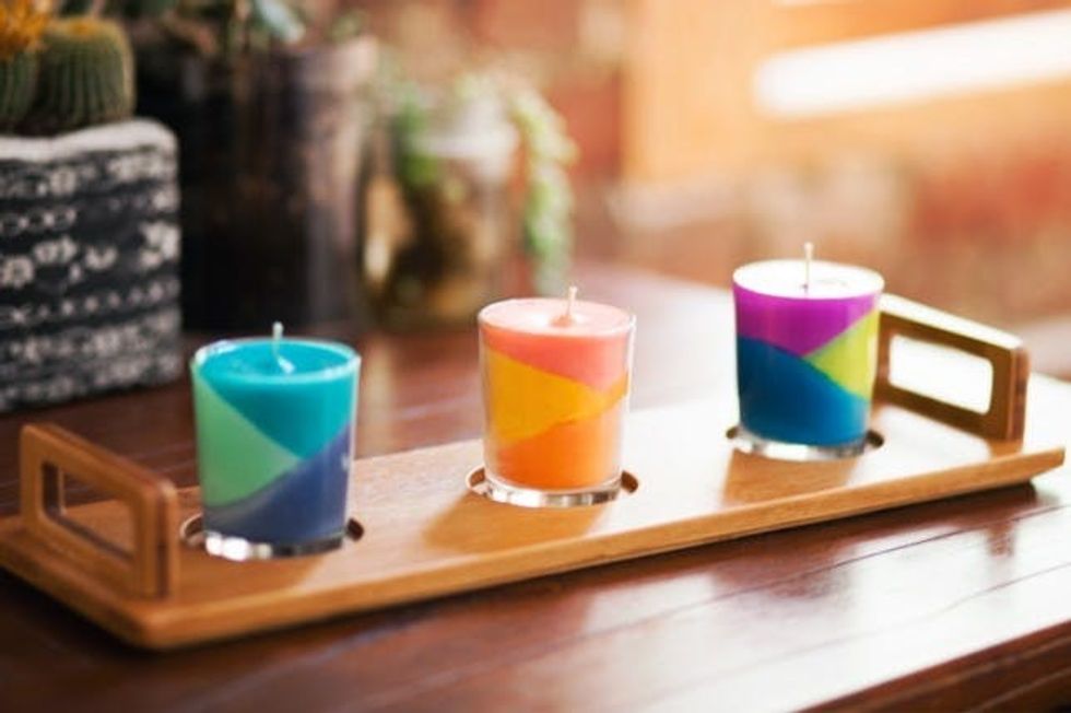 DIY Crayon Color Block Candles Brit + Co