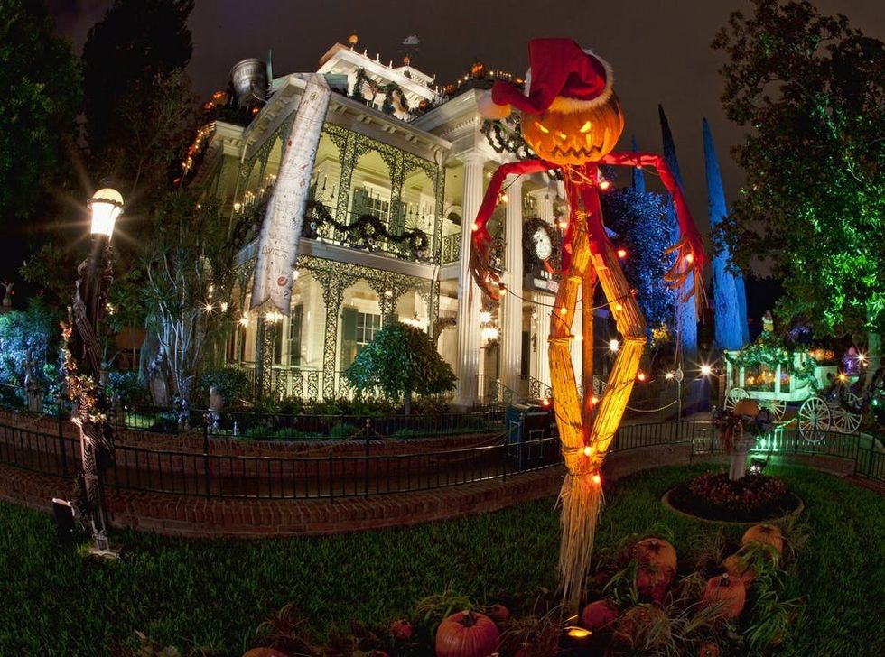 Disneyland\u2019s Haunted Mansion