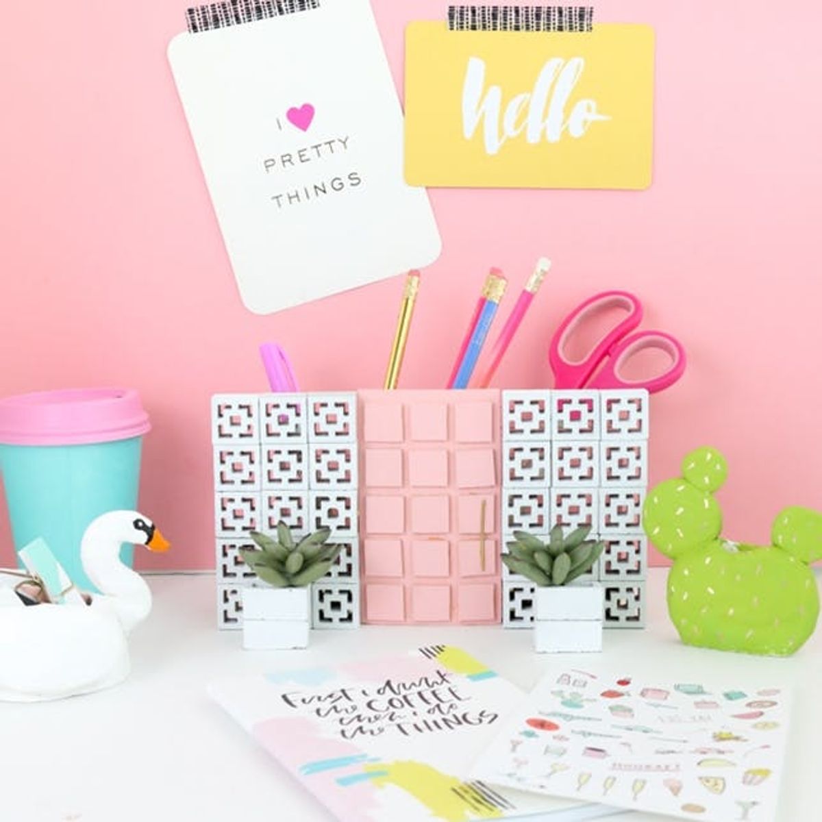 12 Dorm Room Desk Decor DIYs Brit + Co