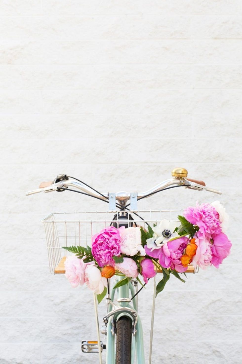 diy-floral-bike-basket