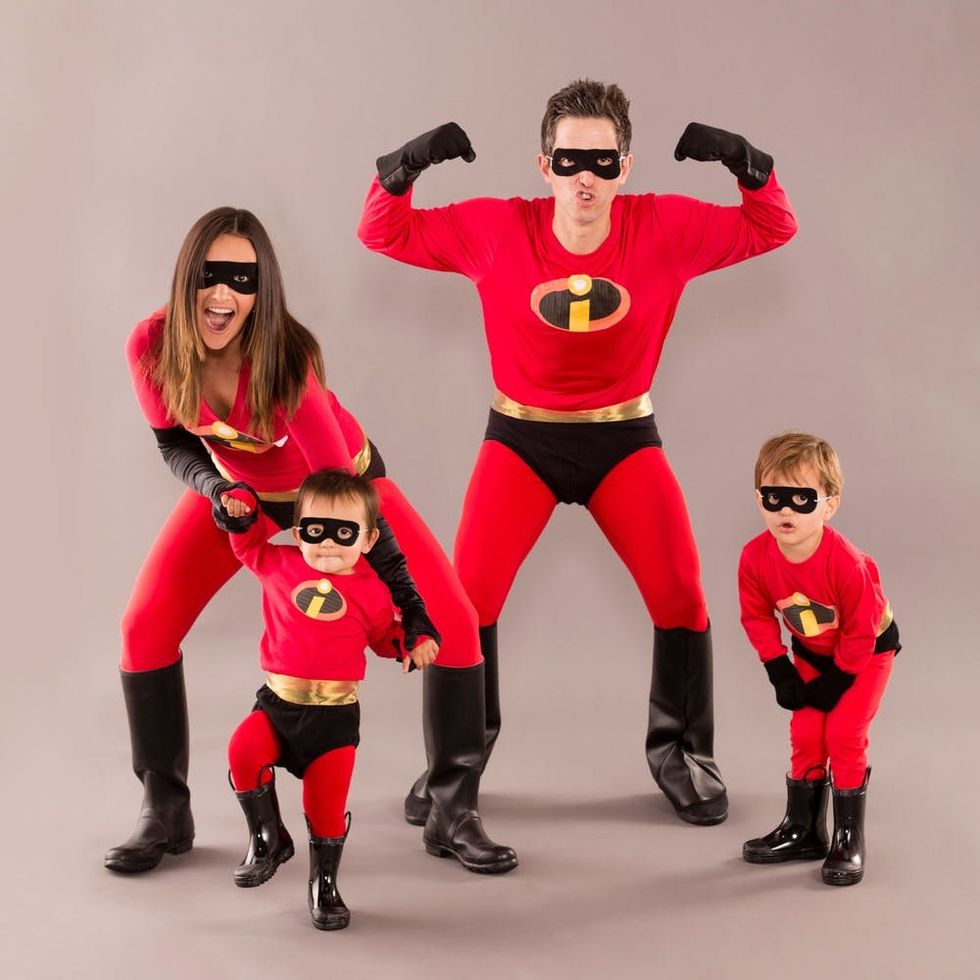 DIY Incredibles Family Halloween Costumes