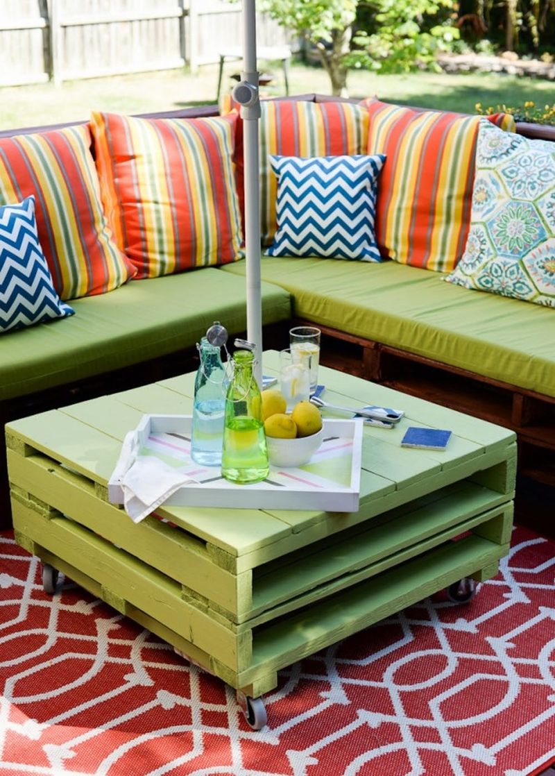 10 Spring Outdoor Furniture DIYs - Brit + Co, image size:800x1118