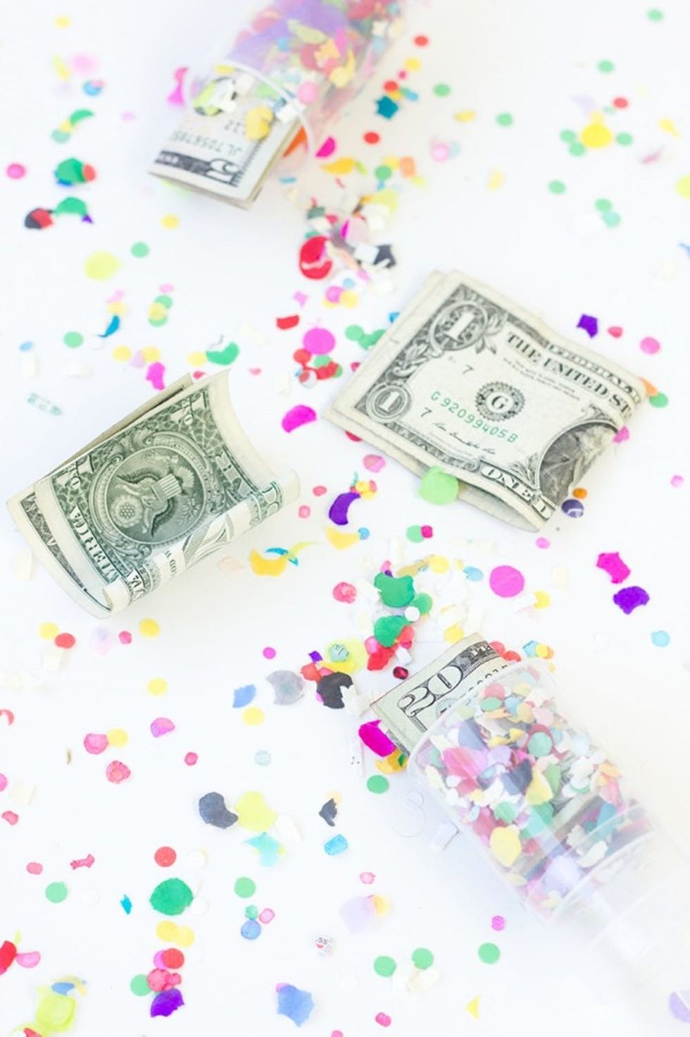 DIY-Surprise-Money-Confetti-Poppers