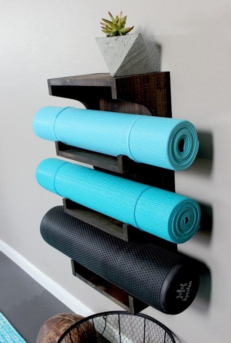 19 Small-Space Home Gym Hacks You Need to Keep Those Resolutions Going -  Brit + Co