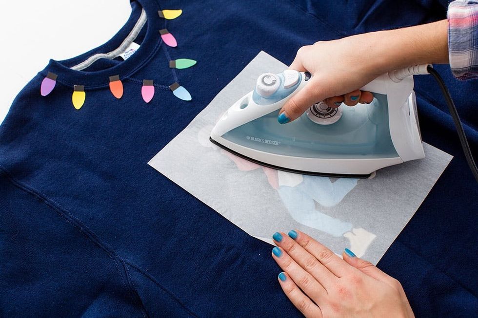 Drake_Holiday_Sweatshirt_005