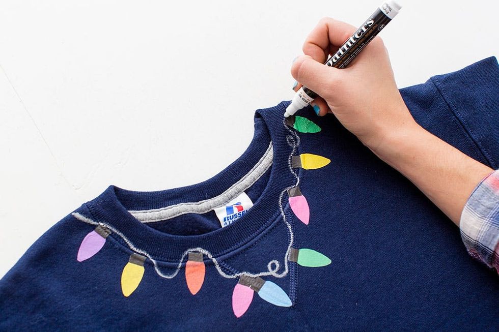 Drake_Holiday_Sweatshirt_007