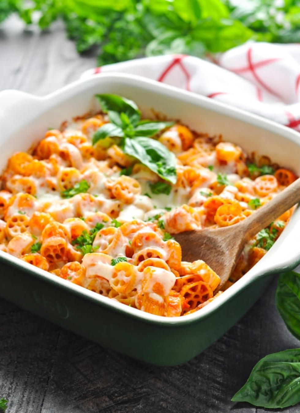 Dump-and-Bake Wagon Wheel Pasta Casserole