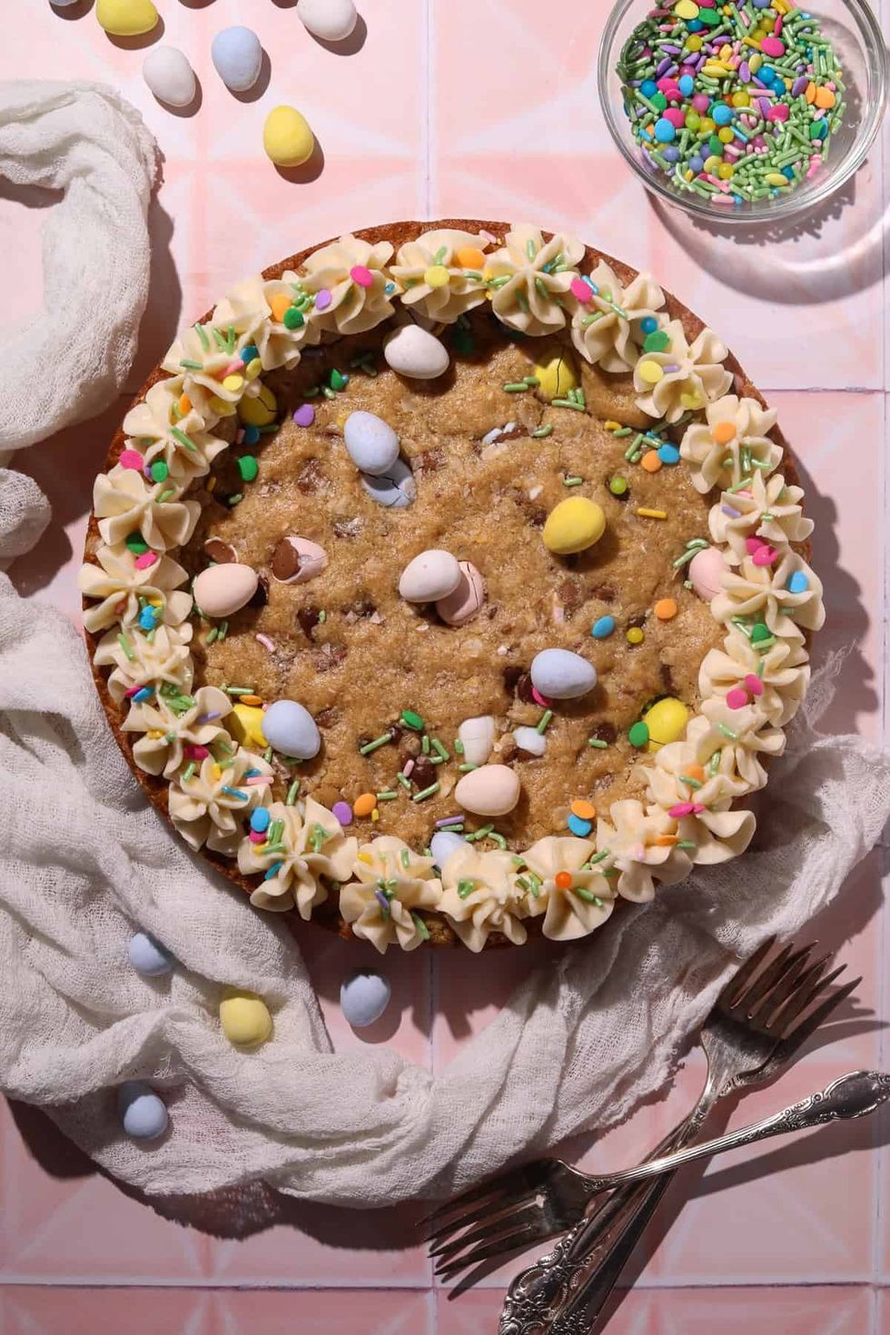 easter cookie cake