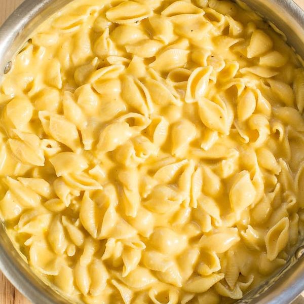 EASY 30-MINUTE STOVETOP MACARONI AND CHEESE