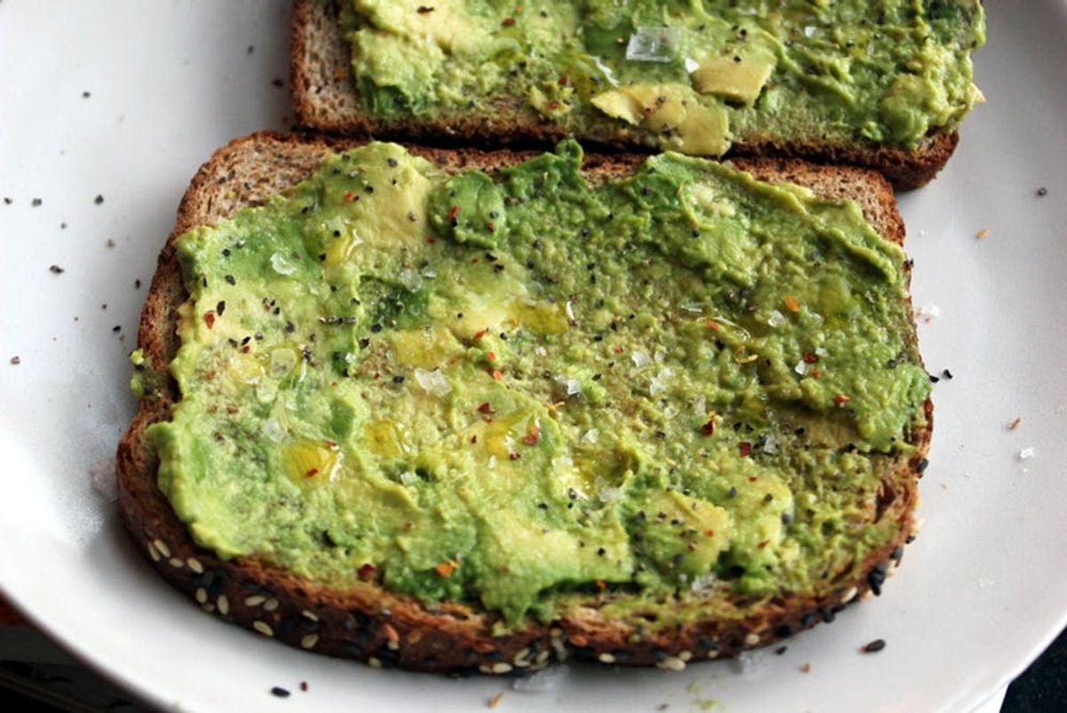 Easy avocado recipes certainly are popular thanks to the tasty avocado toast