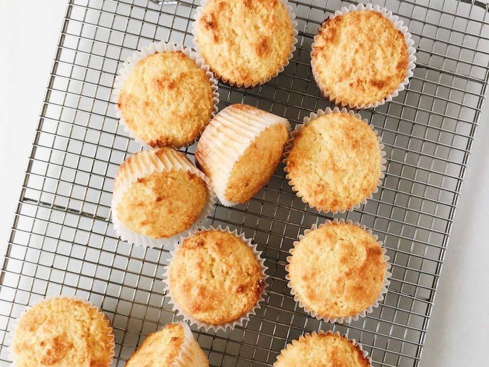 Easy Buttermilk Cornbread Muffins
