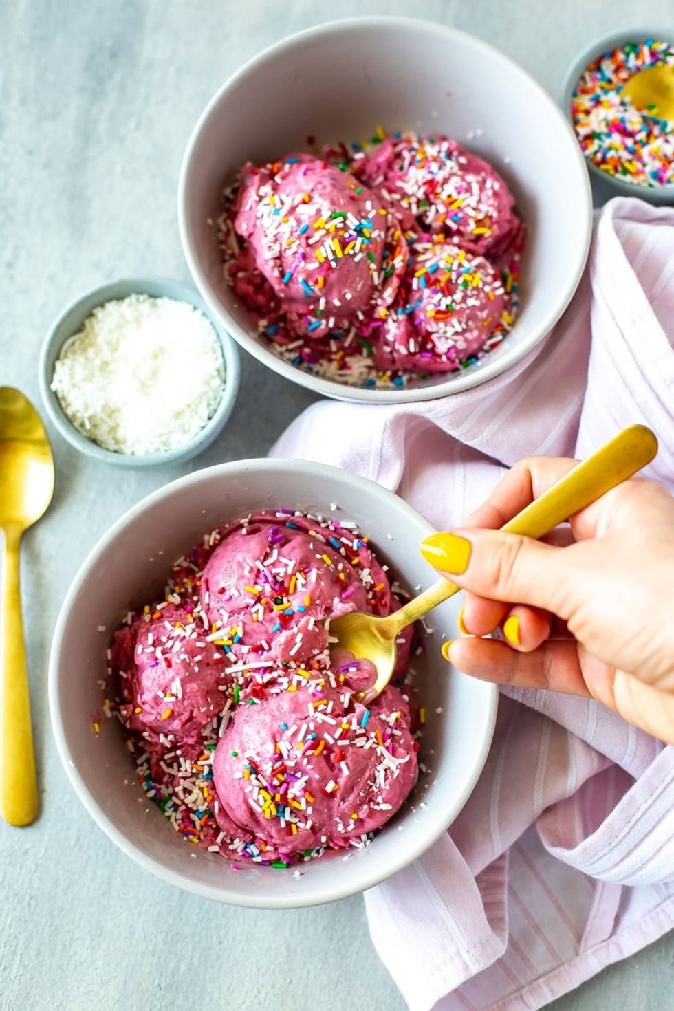 Easy Homemade Frozen Yogurt