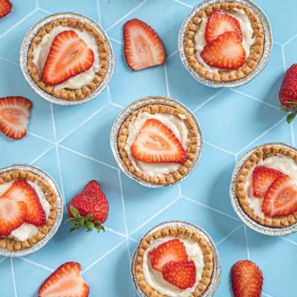 Easy Vegan Strawberry Tart