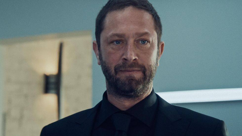 ebon moss bachrach the bear