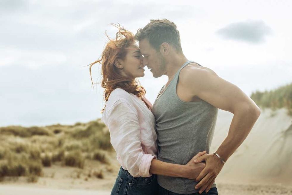 Eleanor Tomlinson and Sam Heughan in The Couple Next Door season 1 on Starz