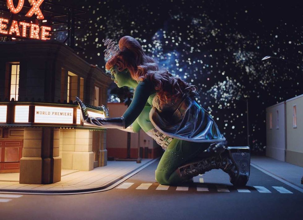 elle fanning in margo's got money troubles