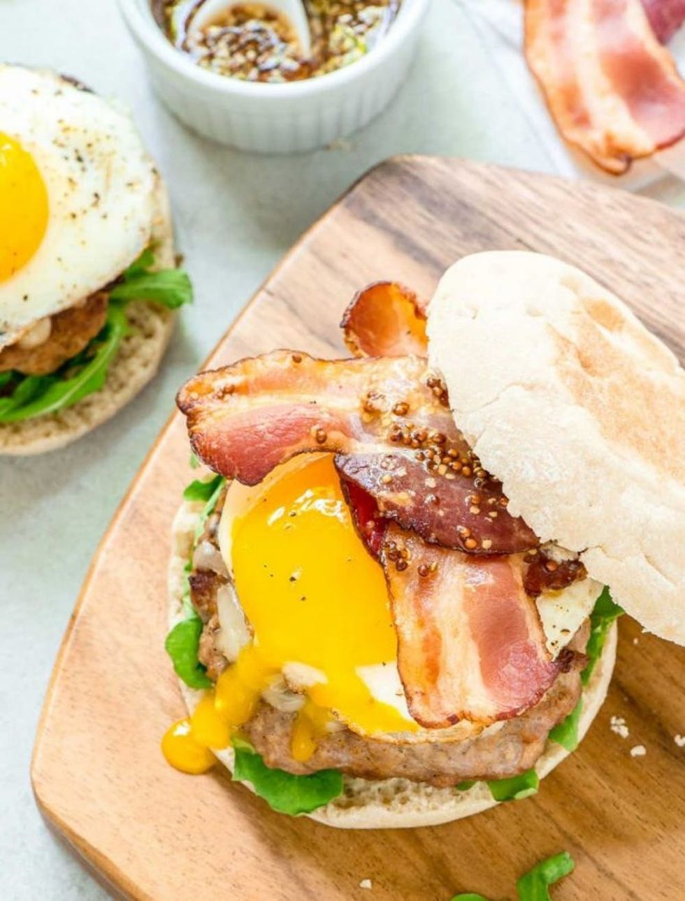 english-muffin-breakfast-burgers