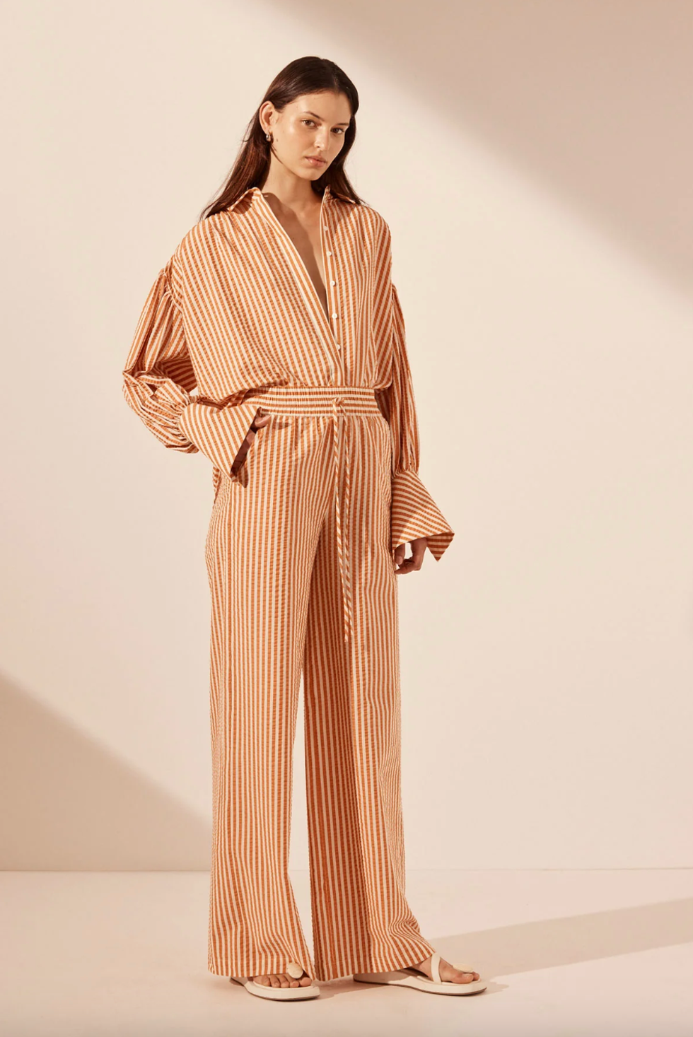 Essence of Bungalow Hele Relaxed Pant in Coconut/Tangerine