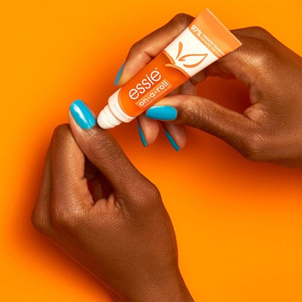 essie Apricot Roll-On Hydrating Cuticle Oil