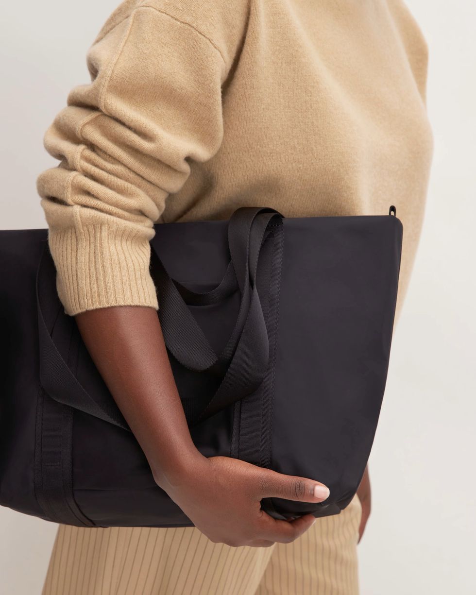 Everlane The Recycled Nylon Tote