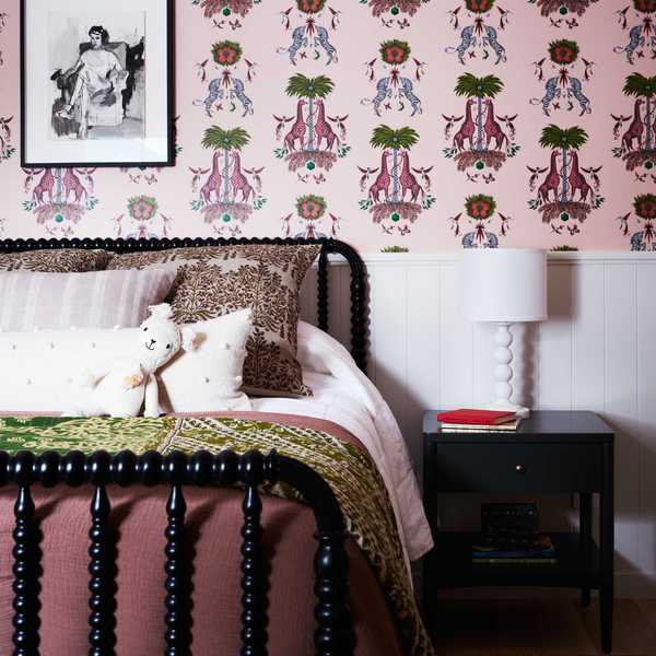 This Hamptons Home Ditches All-White Decor for Vintage Charm