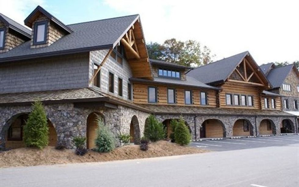 exterior of Serenity in the Mountains