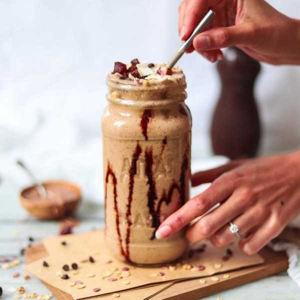Extra-Thick Iced Vegan Coffee Milkshake