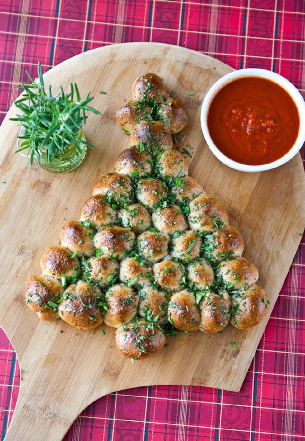 18 Christmas Party Food Recipe Ideas That Are Easy to HoHoHold Brit