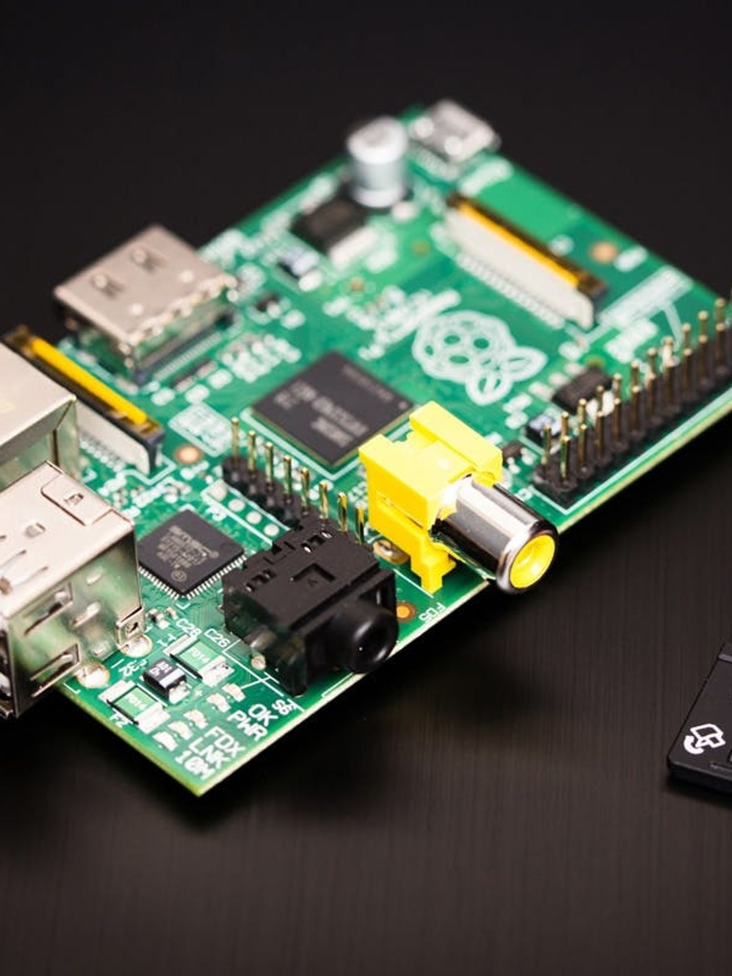 15 DIY Gadgets You Can Make with Raspberry Pi Brit + Co