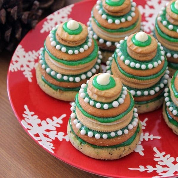 Holiday Hack: Turn Classic Cookies into Cookie Christmas Trees - Brit + Co