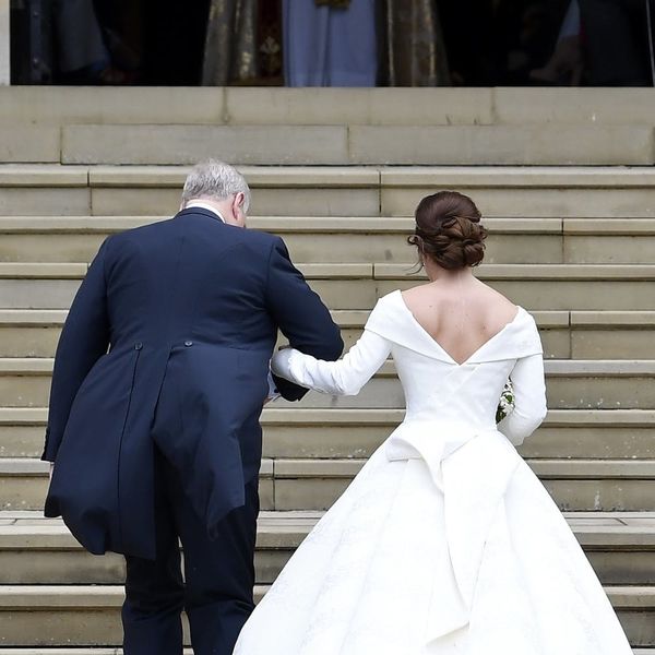 Princess Eugenie’s Wedding Dress Was Designed to Show off Her Scar ...