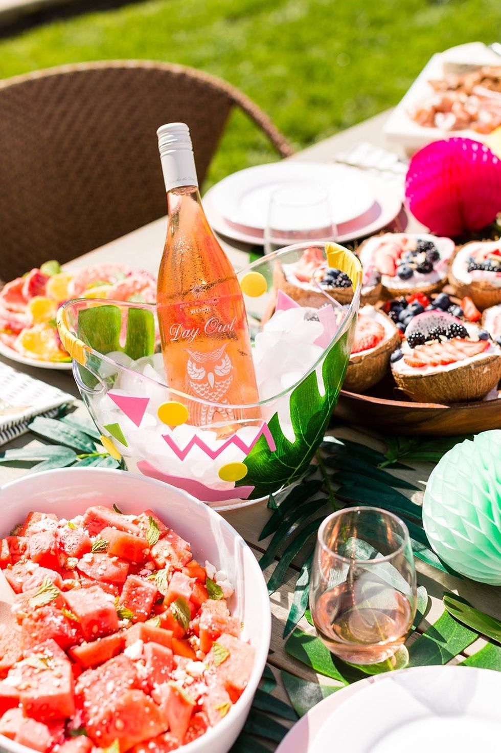 How to Bring Some Serious Summer Vibes to Your Next Outdoor Brunch