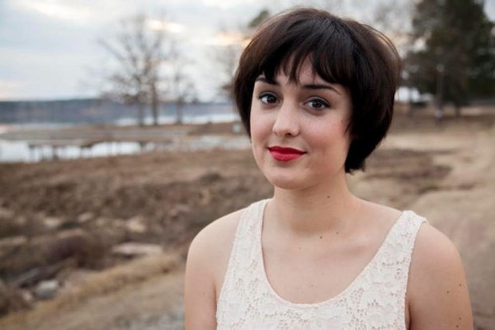 16-short-hairstyles-that-don-t-need-headbands-brit-co