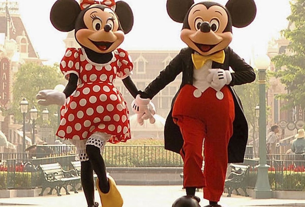 20 Must Follow Rules If You re A Disneyland Cast Member Brit Co