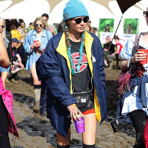 How 4 Celebs Made Rain Boots Look Cute at London’s Biggest Music Fest ...