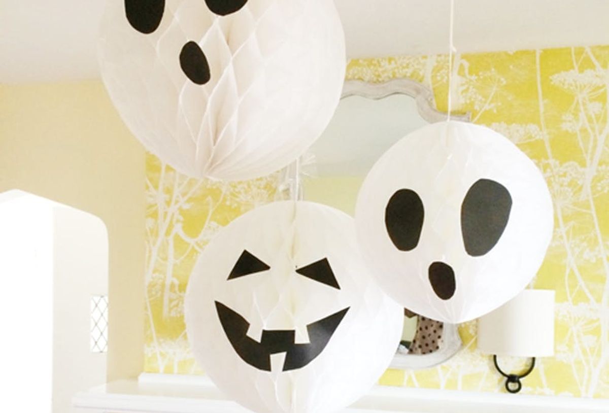 20 LastMinute Halloween Decor Ideas Brit + Co