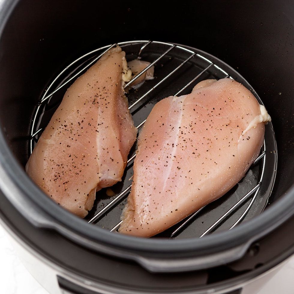 Here's the Easiest (and Quickest) Way to Pressure Cook Chicken Breasts