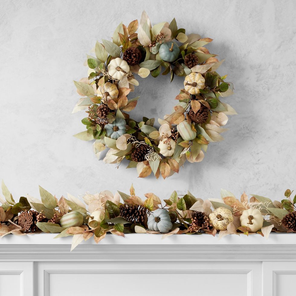 Faux Pumpkin Patch Wreath and Garland