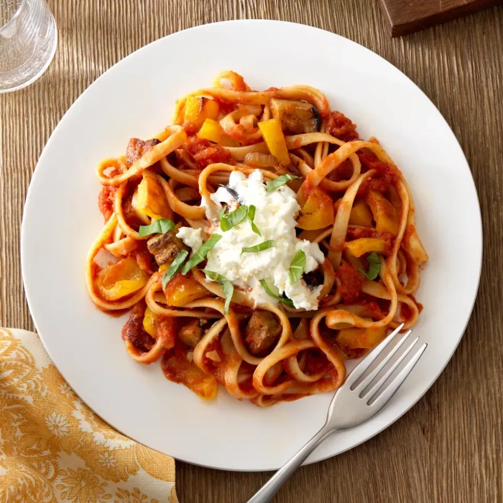 fettuccini pasta shape