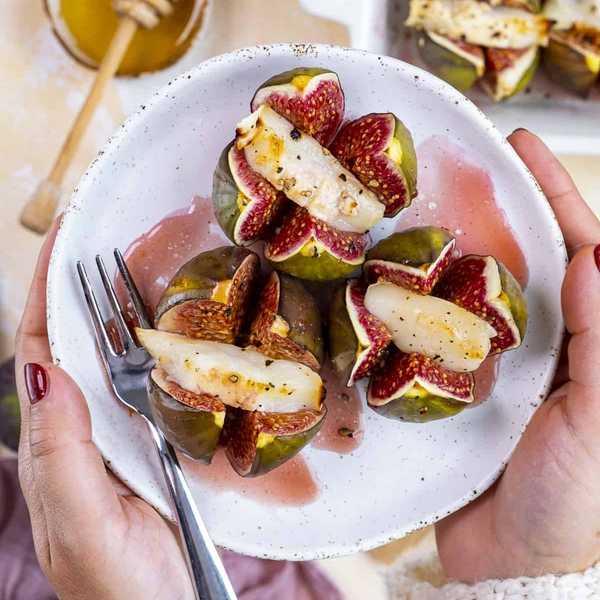 Figs with Goat Cheese