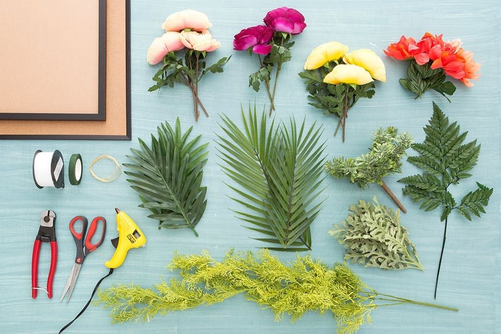 Floral_Chandelier_01