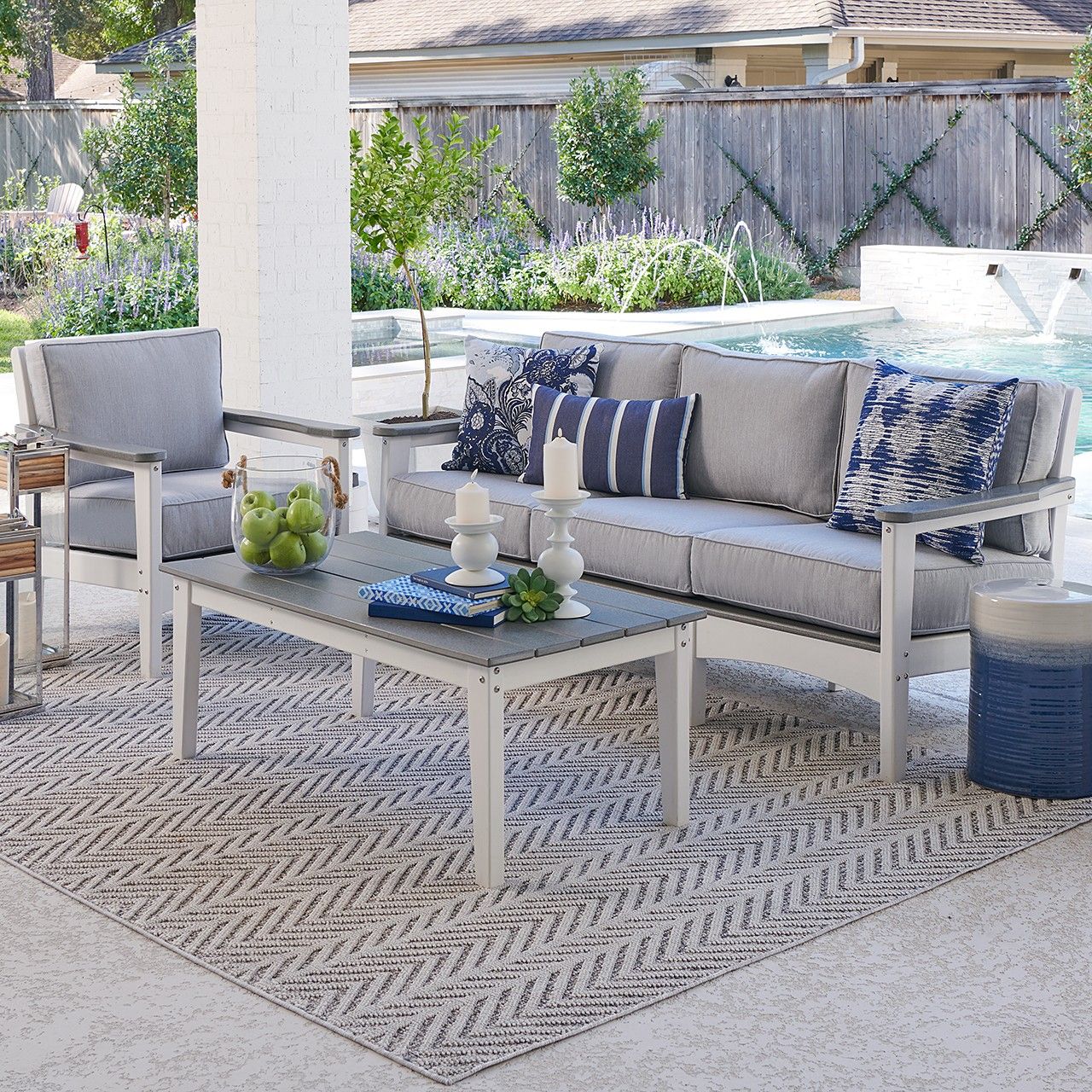 12 MustHave Pieces For The Perfect Outdoor Living Room Brit + Co