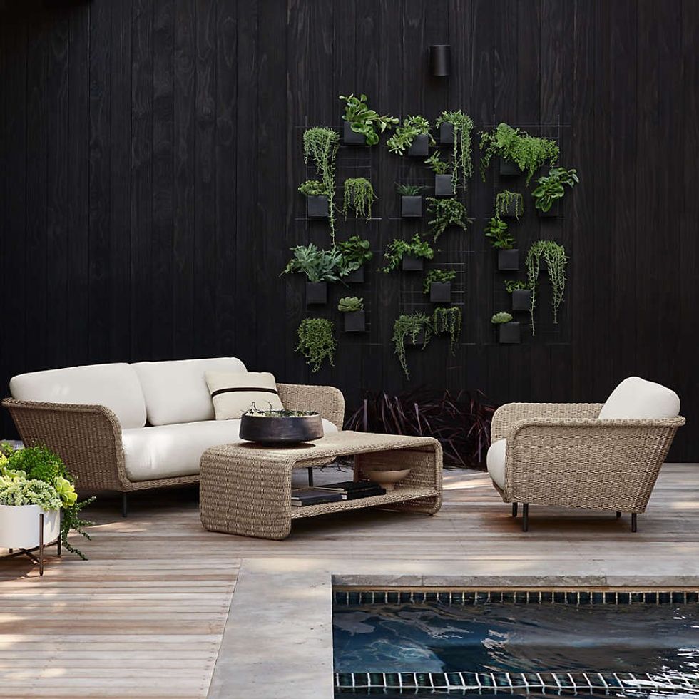 four mounted indoor/outdoor wall planters