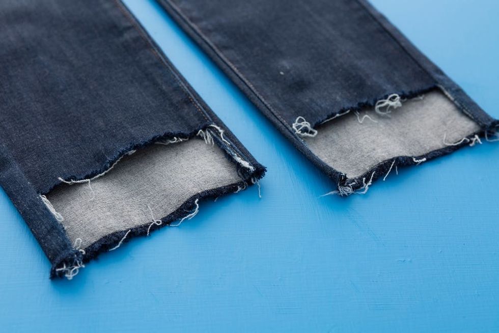 Frayed_Denim_HiRes_070_CutHemsFinal