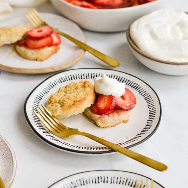 Fresh Biscuit Strawberry Shortcake