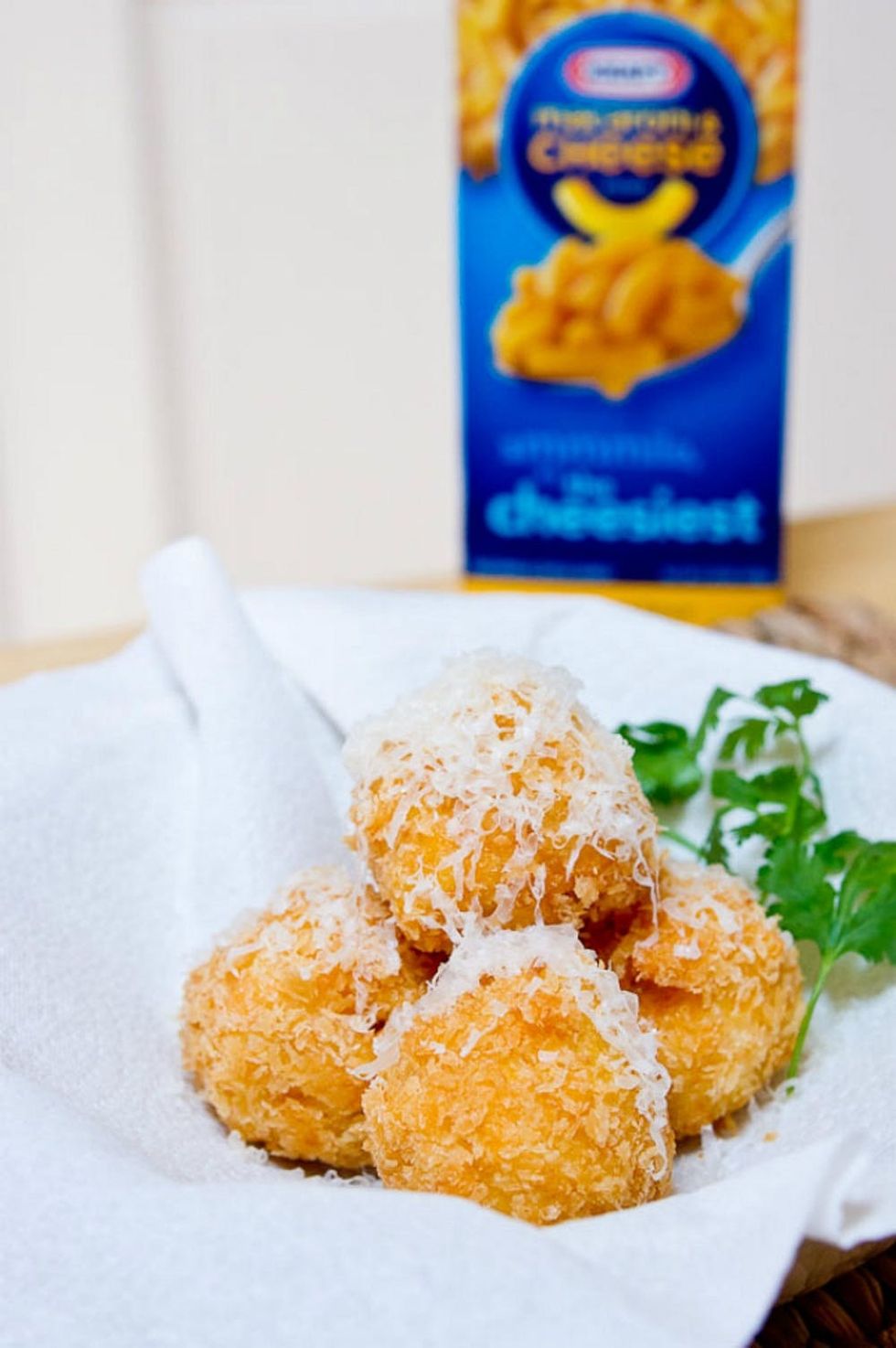 Fried Macaroni and Cheese Balls