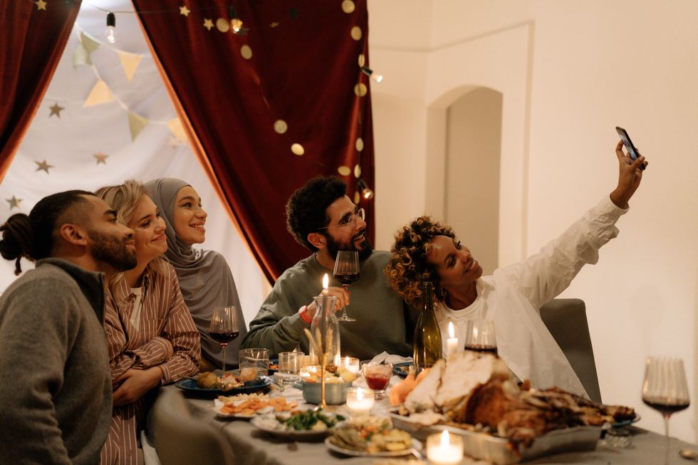 friendsgiving activities