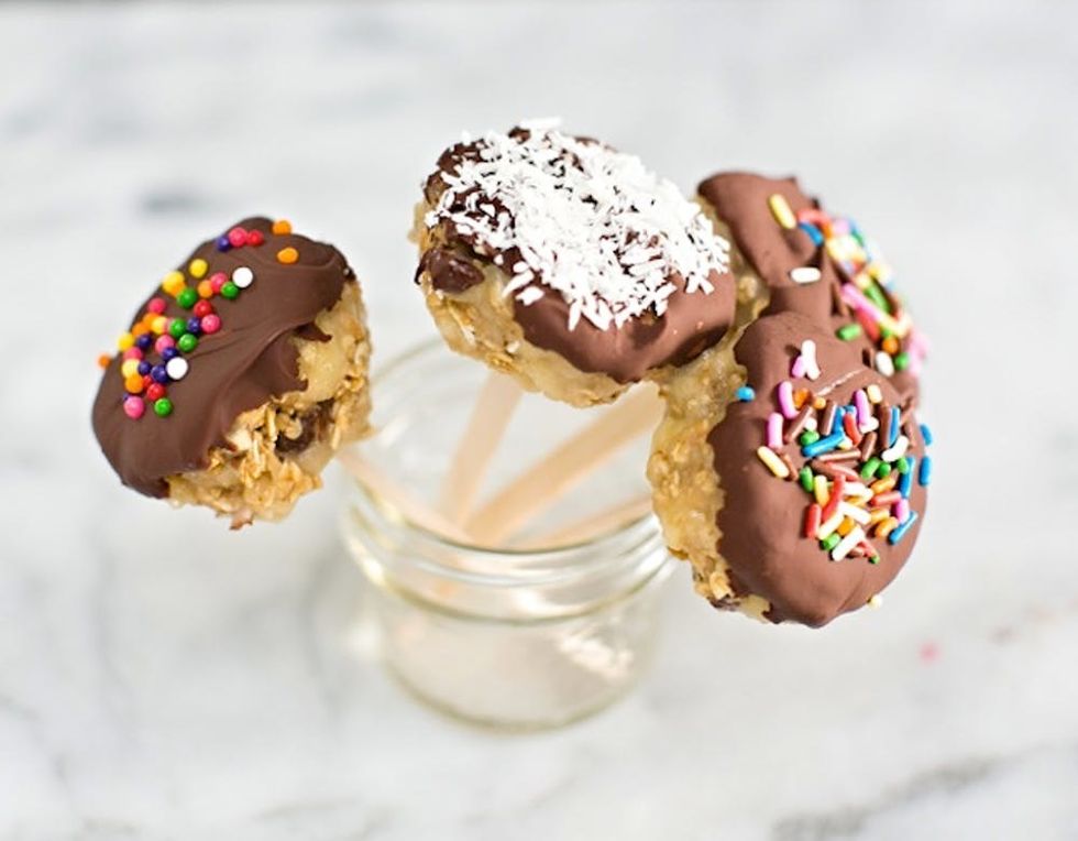 Frozen Banana Granola Pops